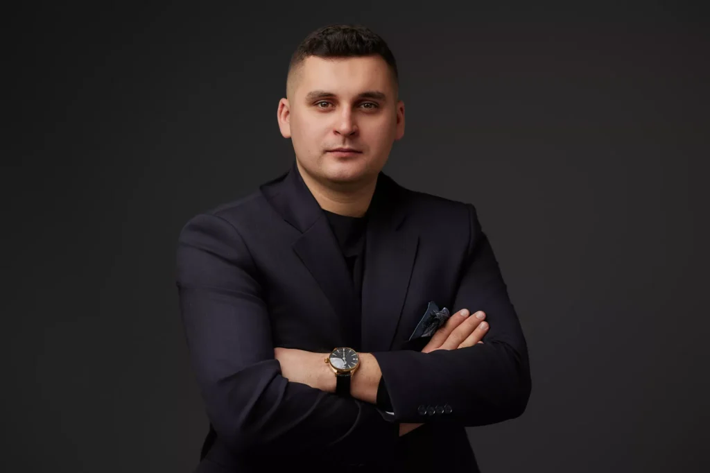 MIX portretów mężczyźni